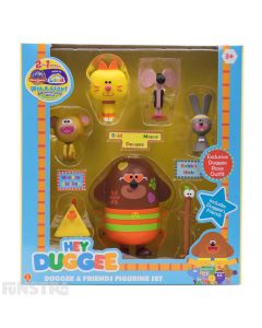 Stimulate creativity and imaginative play with mini figures that feature Duggee and the squirrels Roly, Tag, Betty, Happy, Norrie and a badge.