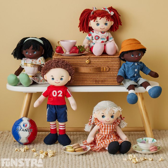 Collect Charlotte and all her adorably cute friends from the My Best Friend dolls collection.